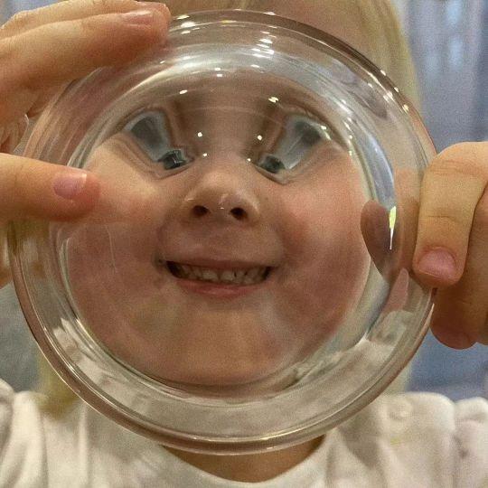 谈笑风生又一年